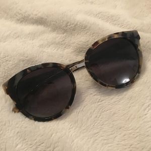 Tortoise Tory Burch sunglasses